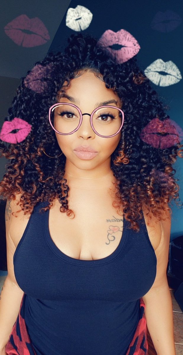 CsMarie12's tweet image. Ig: curlybabe_112
.
.
#curlyvibes 💕