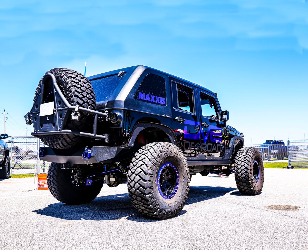 maxxis_kenya's tweet photo. Maxxis MT772, the perfect weapon to unleash your vehicle’s potential, combining On-Road refinement and Off-Road performance!

- Hybrid Tyre with improved tear resistance and tread life.
- Reinforced Sidewall.
- Puncture Resistant.

#MAXXIS #TYRES #RAZR #MT772 #BEAST https://t.co/lPQ18XsvpW