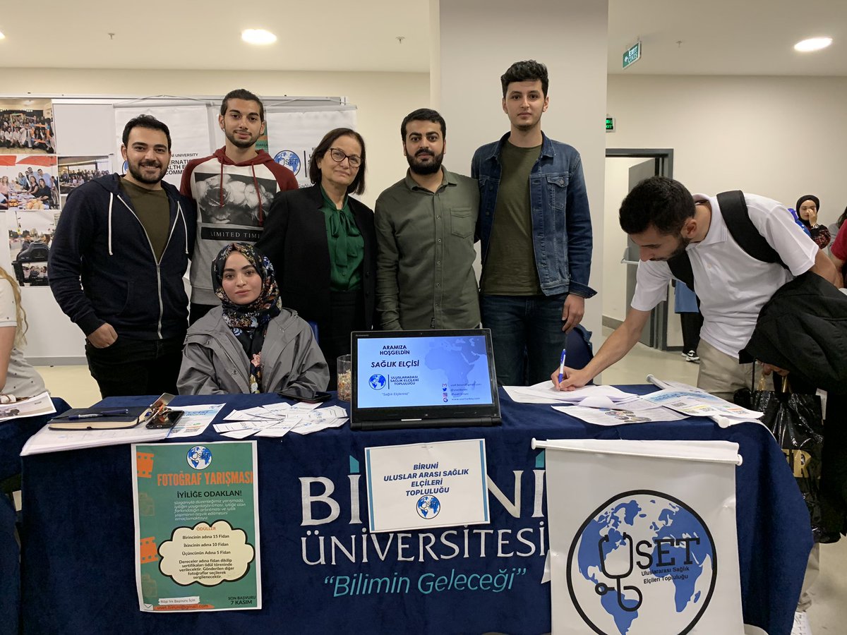 Rektörümüz <a href="/DrAdnanYuksel/">Adnan Yüksel</a> ve rektör yardımcımız Prof. Dr. Sevim Savaşer hocamız stantımızı ziyaret edip çalışmalarımız hakkında bilgi aldı. <a href="/Biruniedu/">Biruni Üniversitesi</a>