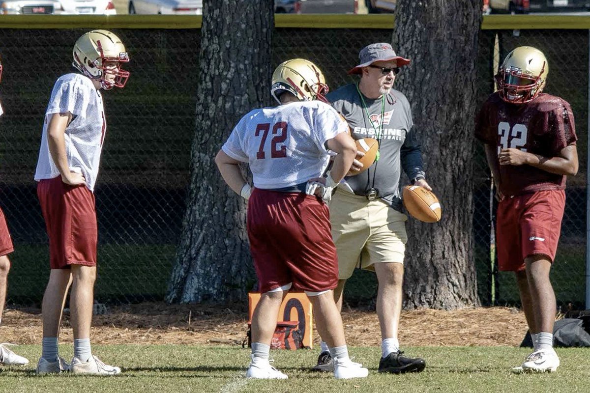 FleetFB's tweet photo. Leaders.π©οΈπ #thefleetway #frstclass @ErskineCollege https://t.co/r35tjIWNis