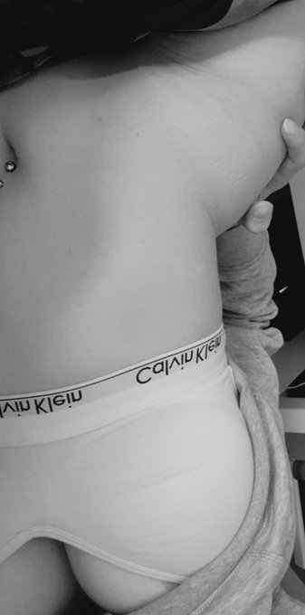 Watch Lotus's leaked NSFW photo on TwXstars