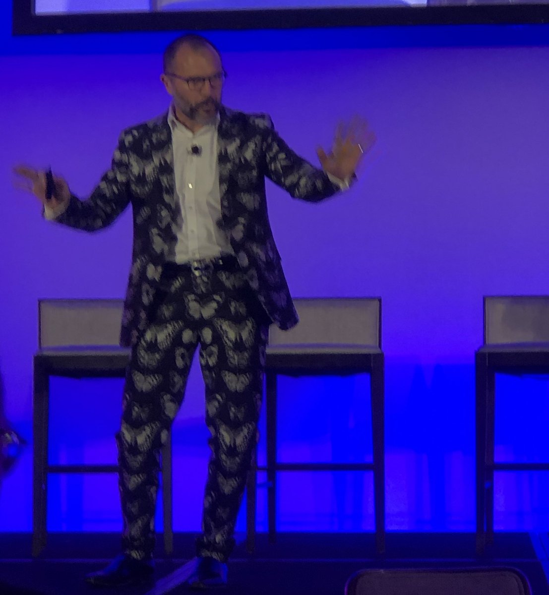 Attending the #ASGEVOLVE19 event starting off with a vibrant ‘g’day mate!