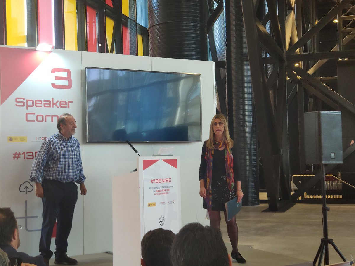 CyberSecurityES's tweet photo. Patricia Villalba, CEO de #Cybnus presenta su producto #CybnusOne en #13ENISE de @INCIBE !! #Ciberseguros 🔝🔝👏 https://t.co/Voh77magkr