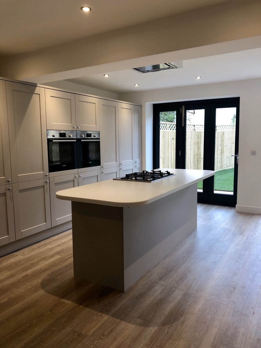 ASellarsDec's tweet photo. A recent #refurbishment project completed for a regular client in #Yatton. We carried out the external and internal #decorations of the Former Prince of Orange pub into 3 &amp; 4 bedroom village cottages. https://t.co/8Do10JZ3fJ