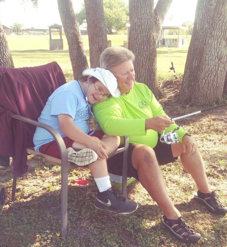 atlasoil's tweet photo. The A-team had a great time sponsoring C.A.S.T for Kids this weekend! C.A.S.T. for Kids is a charity that joins volunteers who love to fish with children with special needs for a fun-filled day of fishing. #AtlasCares #CASTforKids https://t.co/HnsAcLaR1r