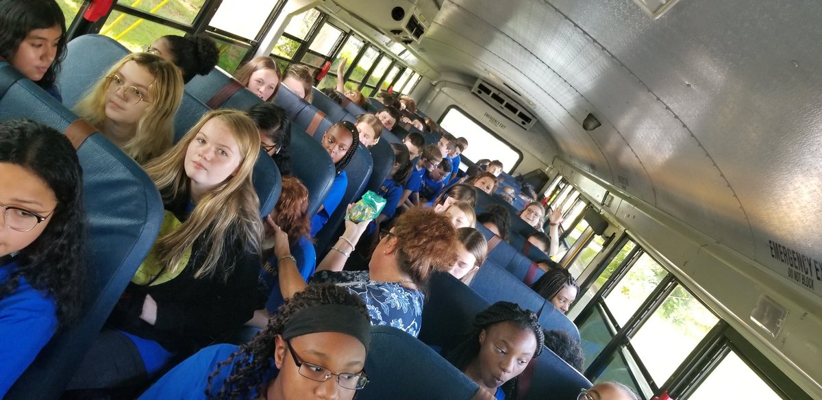 First FKMS AVID College Tour of the year! CF here we come! <a href="/CRenfroe4EDU/">Carrie Renfroe, Ed.D</a> <a href="/ryan_bennett16/">Ryan Bennett</a> <a href="/FortKingMiddle/">Fort King Middle</a> #MCPS_AVID