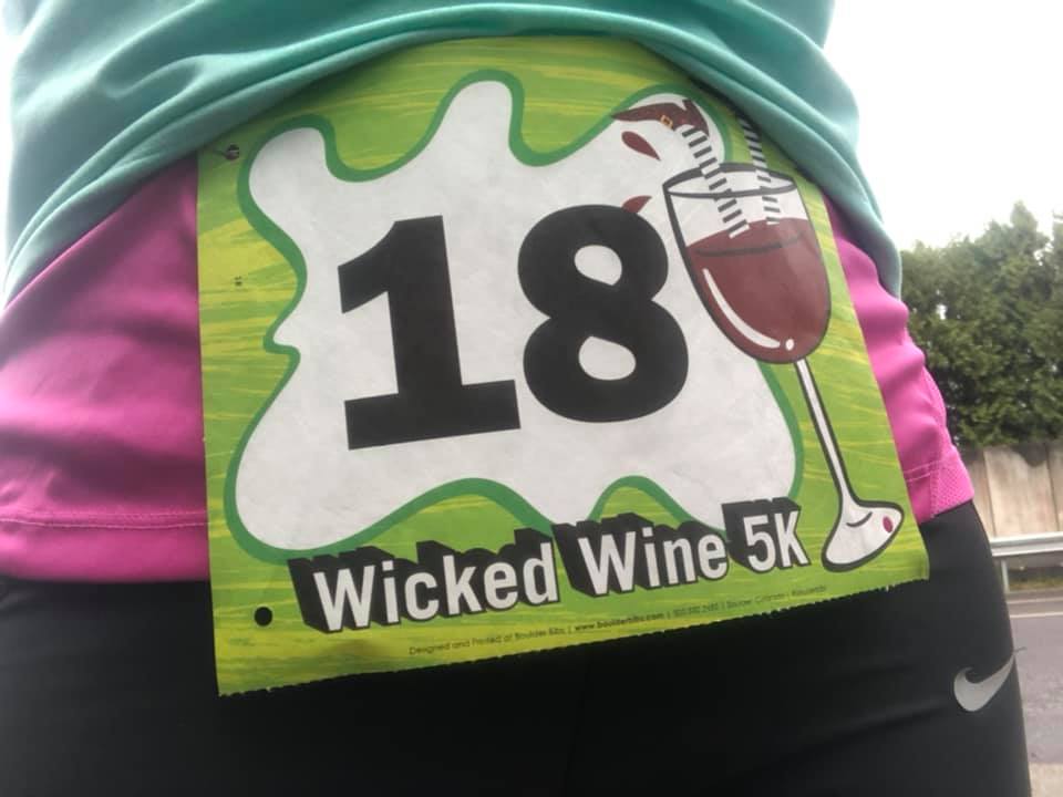EaglesWOBorders's tweet image. Some of our friends love to run. And wine.
#KMCrunners
#EaglesWithoutBorders