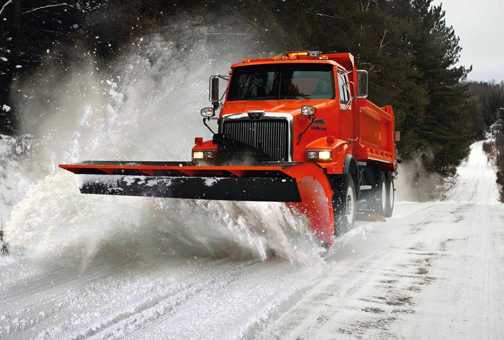 WstrnStarTrucks's tweet photo. Come on, Mother Nature, bring it! Snow ain't got nothing on the power of a 4800. #snowplow #winter #outtatheway

https://t.co/QcX79wVHdU https://t.co/SgRkoNCBi4
