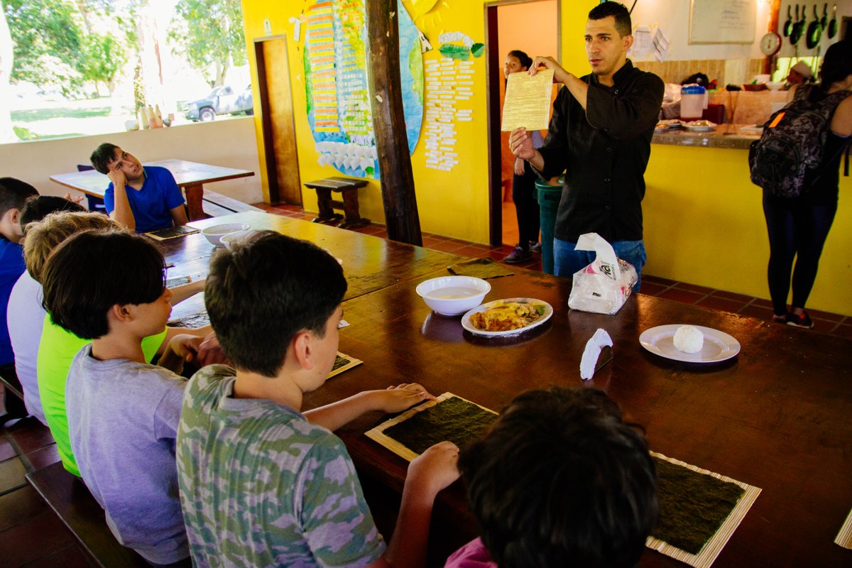 camp_mirefugio's tweet photo. Learn &amp; Have fun  🎉

En Campamento Mi Refugio 🌳 nos esforzamos día a día por brindarles a niños, jóvenes y adultos, las experiencias más gratificantes para aprender y divertirse. 

Tenemos los mejores servicios adaptados a tu necesidad, ¡escríbenos! 💬
#CampamentoMiRefugi https://t.co/55IPNYOTHH