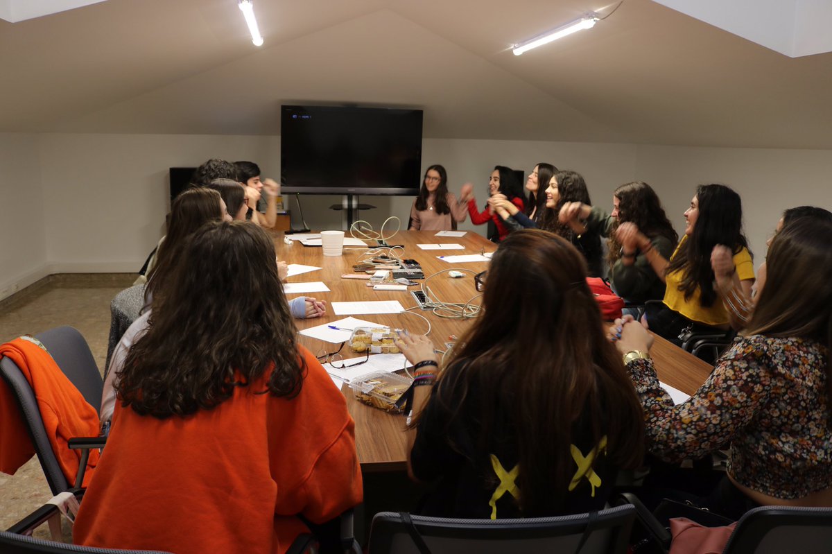 wedward28's tweet photo. ITS LIKE WE HAD A VIDEO CONFERENCE WITH OUR BOSS DDKMDD #WeMadeIt #WeMadeItPortugal https://t.co/lmDXbZZm3b