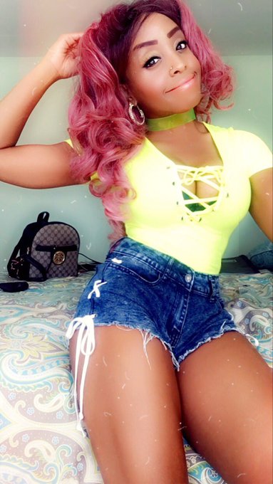 Hey this is my new Twitter account follow me 💋💞💞👑 https://t.co/skrrlUZO37<a href="/tag/makemoneyonline"class="tags"><span>#makemoneyonline</span></a>