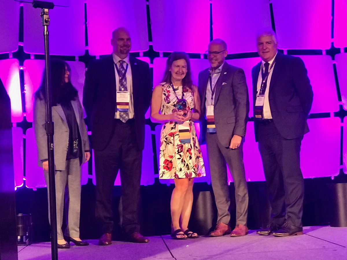 BiotechPatent's tweet photo. Congrats to Biotility’s Tammy Mandell on winning the @BioFlorida Leadership Award #BioFL19 https://t.co/Hqg3QcG0GT