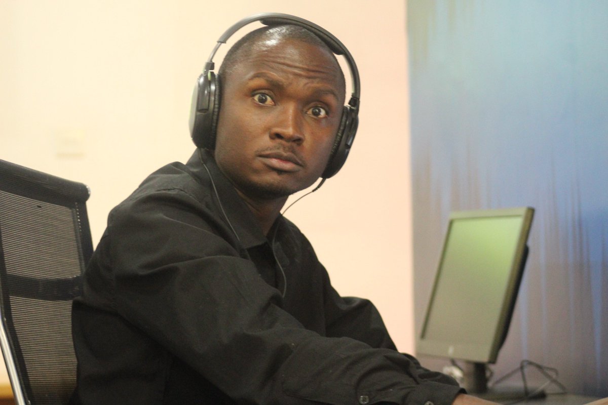 JoeMars_'s tweet image. So what's all the noise about the #OPENFIRECHALLENGE? @patorankingfire please come here and explain, you never share bra, kkkkk.
Well done @busiswaah for a brilliant song, on repeat on my playlist and I cannot get enough of that awesome video!!!!! #