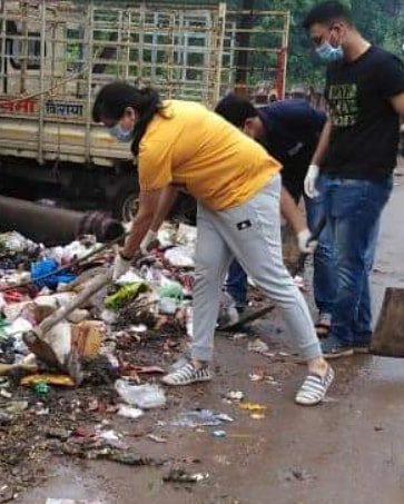 Bunch_Fools's tweet photo. Spot No.279
Sunday working hour
#Refuse_Single_use 
#bunchofools
#safaigiri
#Save_Earth
#zerowaste 
#Sustainable #sustainability 
#Ecofriendly
#Noplastic #saynotoplastic
#Plasticfree #Plasticfreelifestyle
#planetearth https://t.co/H7ohhWq8Ko