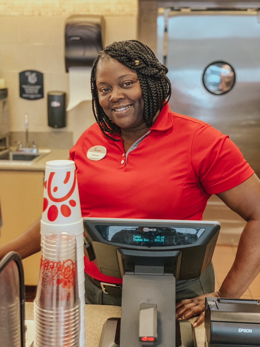 CFAatMurrells's tweet photo. Chick-fil-A Murrells Inlet is hiring! Come join our family. ❤️

Join us every Tuesday from 3 to 5pm for a chance to speak with us about joining our team!

Opportunities include:
•Drive Thru (Daytime)
•Front of House
•Kitchen (Evening) https://t.co/lBcUKn3lKv
