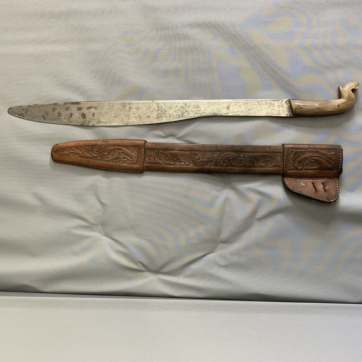EclecticOutfitr's tweet photo. LEGITIMUS COLLINS &amp; CO. Ornate Spanish MACHETE with Leather Case  

https://t.co/xvyuZ1YKCs

#vintage #ebayROCteam #shopsmall #open247 #alwaysopen #shopanytime #supportsmallbusiness https://t.co/3WJ3auHwUj