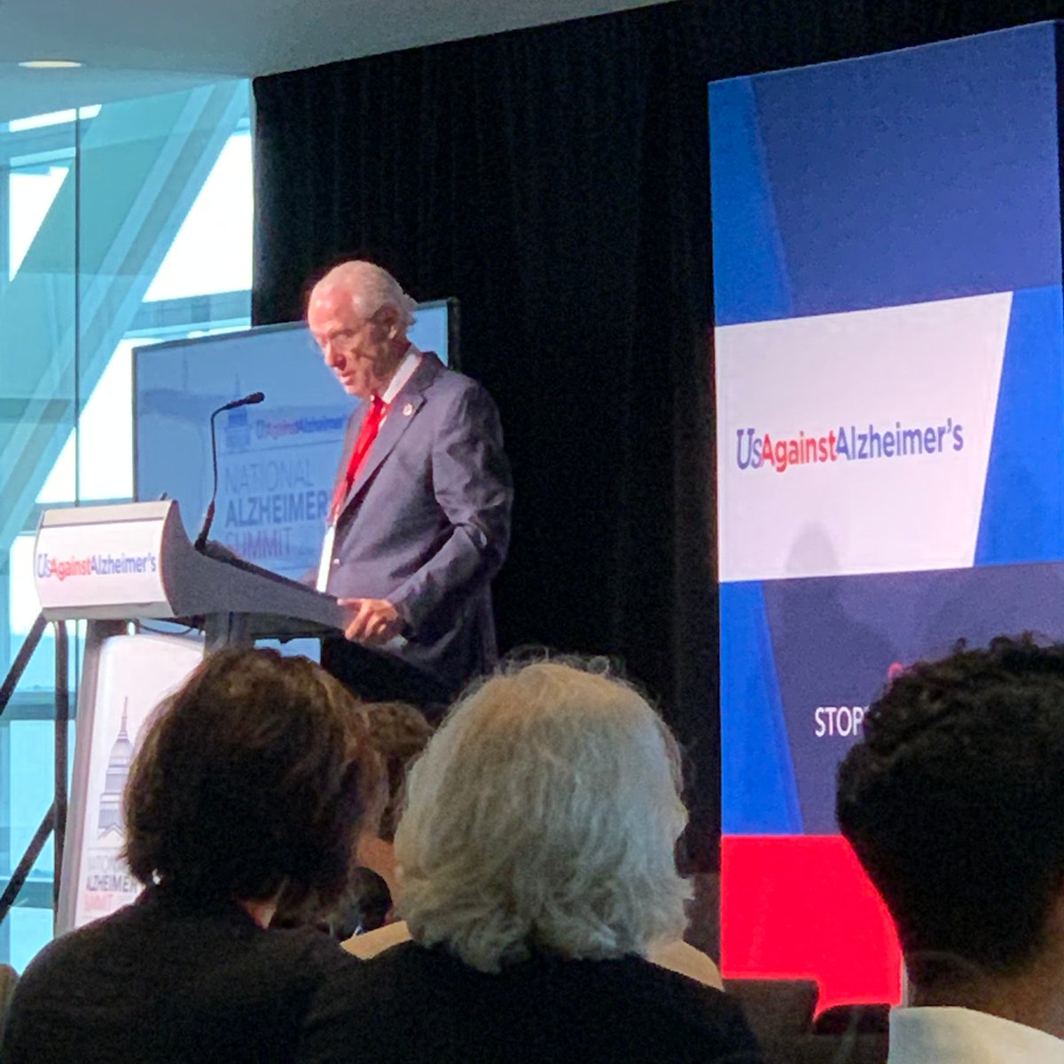 DrCharlotteYeh's tweet photo. It's going to take all of us working together to find a cure for dementia. Here are 3 goals, per @vradenburg3:

-Take action on #brainhealth
-Advance equity and access
-Accelerate research to improve prevention, diagnosis, treatment, and cure

#BeTheCHANGEUsA2 @UsAgainstAlz https://t.co/2dFuIimLOM
