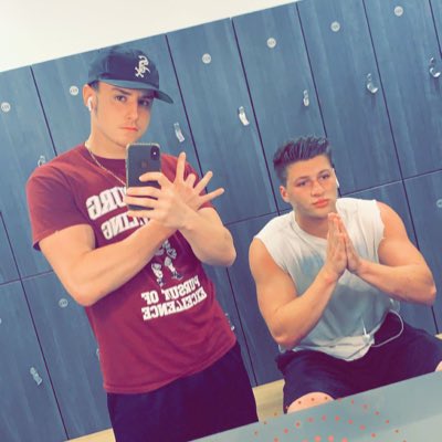 mitchell_wil4's tweet photo. #NewProfilePic https://t.co/4SkmsD20Ux