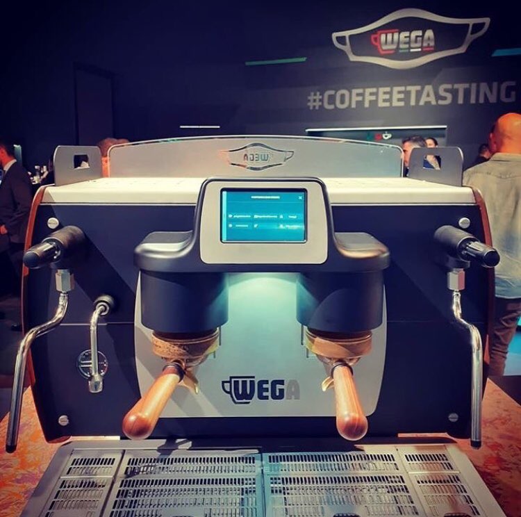 AT_Comm's tweet image. La nuova W-Bar presentata in questi giorni a @HostMilano ☕️
.
. 
Discover it📸📹📝🔎
.
.
#atc #moveup #hostmilano #host #coffee #wega
