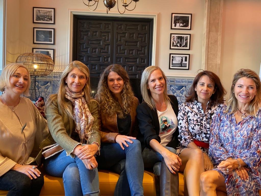 Silvia Capafons (@scapafons) on Twitter photo Ayer pude hacer el Tour de la belleza otoño 2019 que organiza <a href="/pilarcarrizosa/">pilar carrizosa</a> y conocer las novedades de <a href="/AYMCosmetiks/">AYMCosmetiks</a> <a href="/LuluCosmetics/">Lulu Cosmetics</a> <a href="/forticoll/">Forticoll</a> y <a href="/clEternalbeauty/">ETERNAL BEAUTY CLINIC</a> 👌🏻👏#tourdelabelleza Ayer pude hacer el Tour de la belleza otoño 2019 que organiza <a href="/pilarcarrizosa/">pilar carrizosa</a> y conocer las novedades de <a href="/AYMCosmetiks/">AYMCosmetiks</a> <a href="/LuluCosmetics/">Lulu Cosmetics</a> <a href="/forticoll/">Forticoll</a> y <a href="/clEternalbeauty/">ETERNAL BEAUTY CLINIC</a> 👌🏻👏#tourdelabelleza