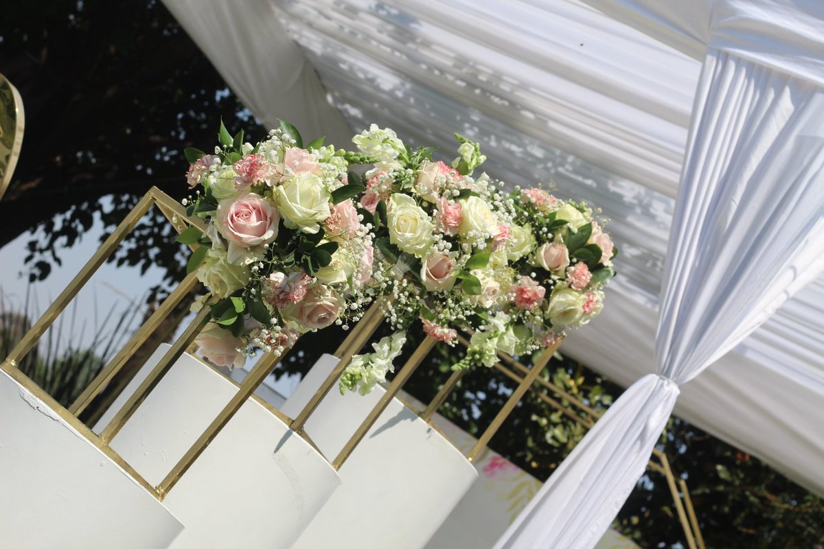 MitahF's tweet photo. #weddingsseason
#eventplanners #decorhire
#classicevents https://t.co/6waC6PqURu