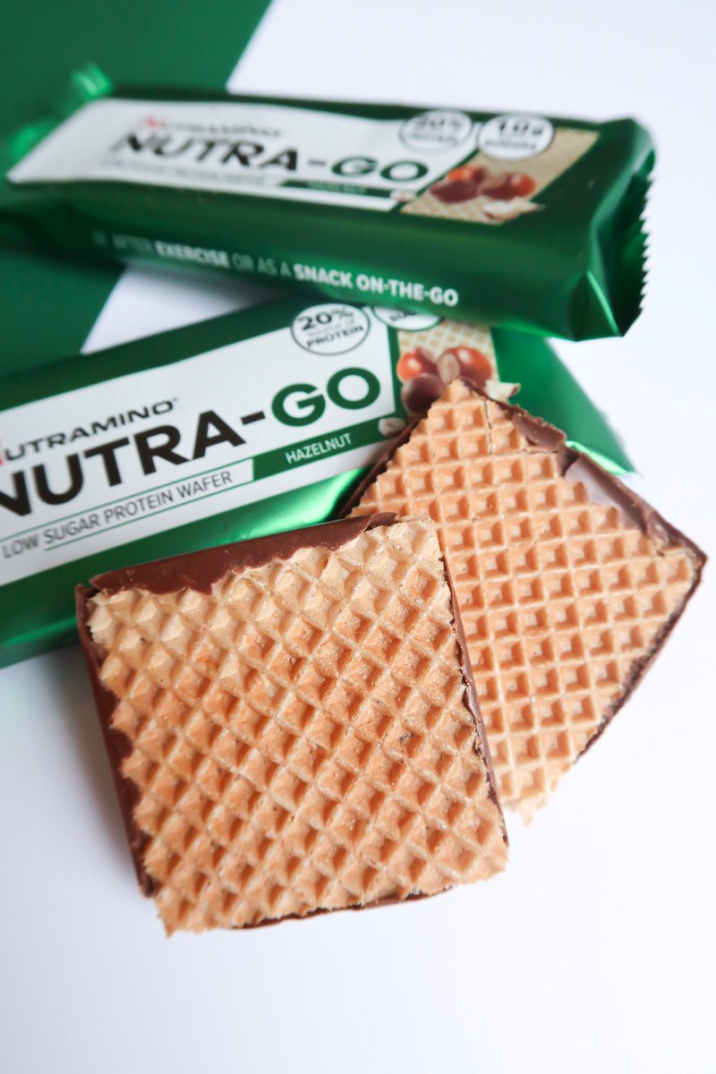 Do you have a sweet tooth but want to eat healthy on the go? Try our Nutra-go low sugar, high protein Hazelnut Wafers😋😍