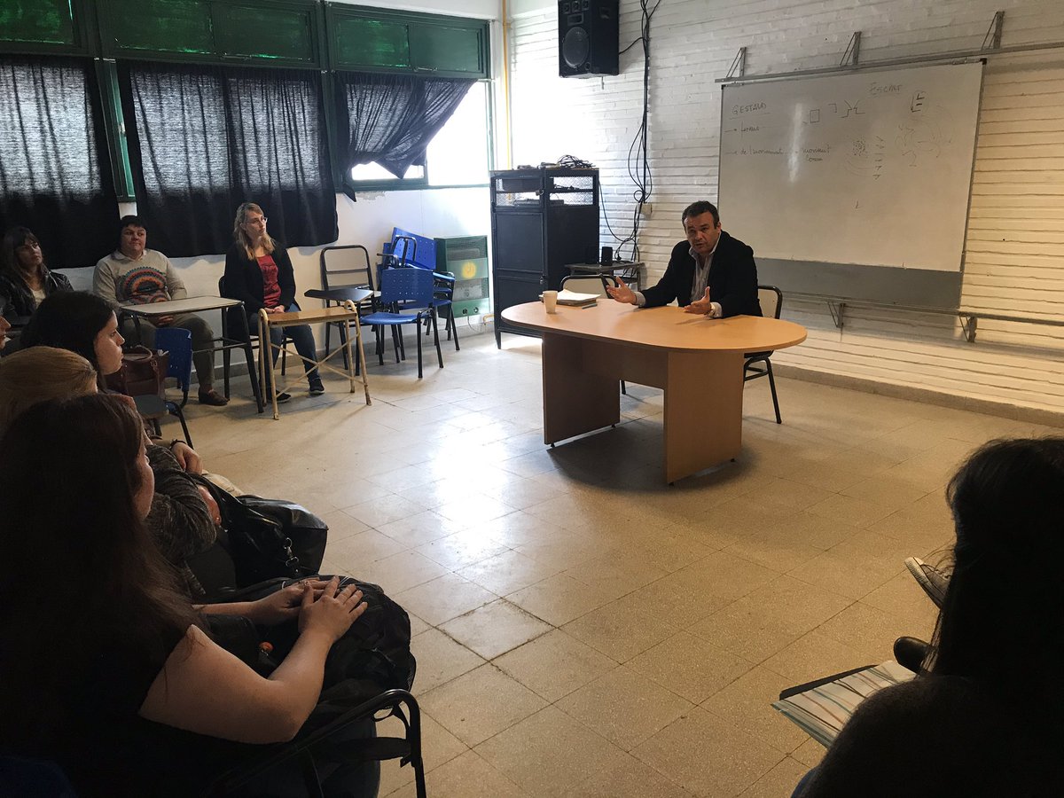 AlfredoNizoli's tweet photo. Hoy en #Zárate en la EES N4 participé de un interesante encuentro de #abcmaestros, gracias y felicitaciones por la participación, los aportes y la buena predisposición a las sugerencias. Continuemos trabajando juntos por más educación. @gzinny @luciagalarretab https://t.co/ls0NAvkDRP