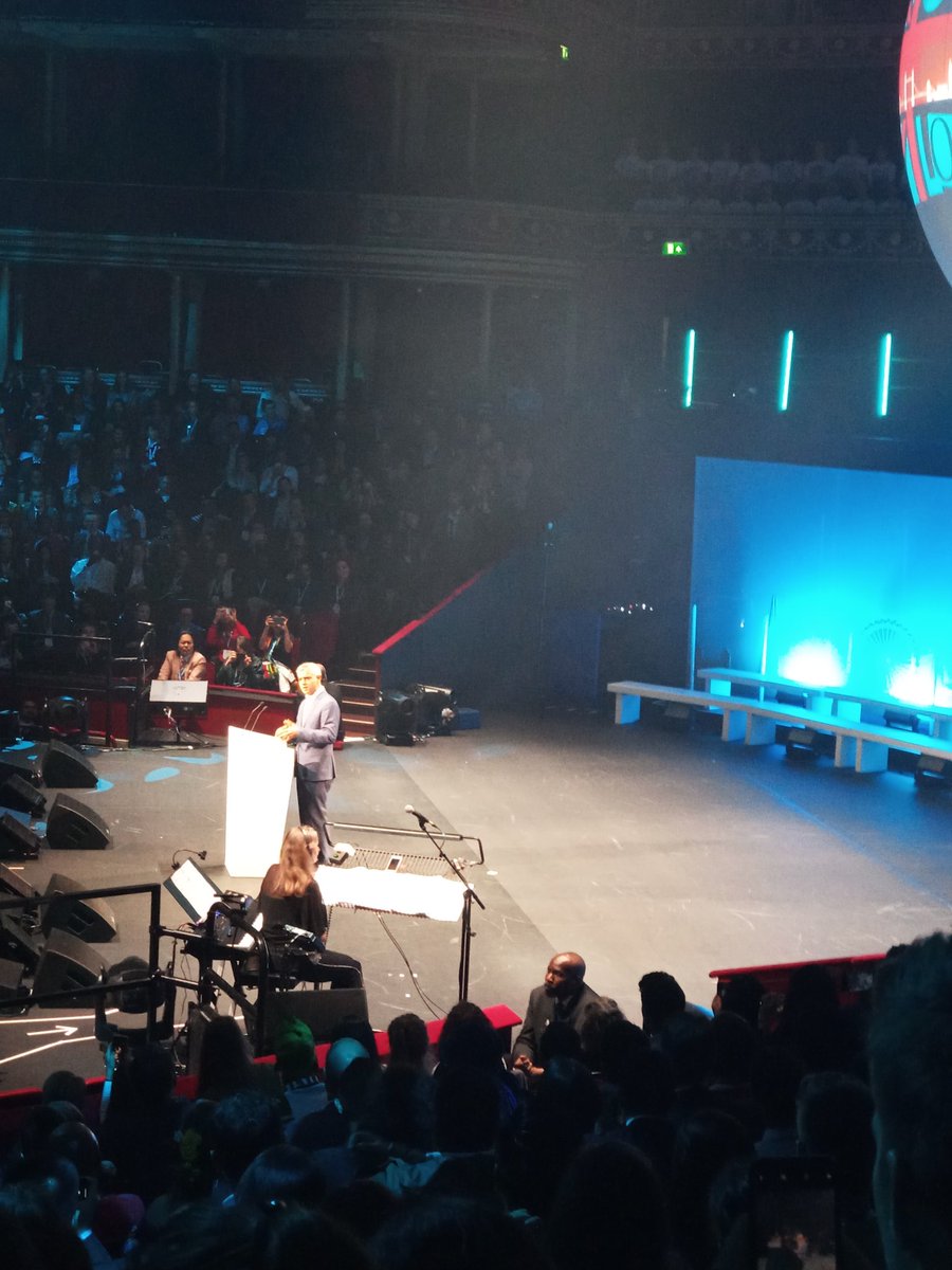 ferdinantmbiy's tweet photo. #OYW2019, London is Open; the Mayor of London welcomes all delegates. @astrazeneca #YoungHealthProgram. https://t.co/5tbIV4ayjo