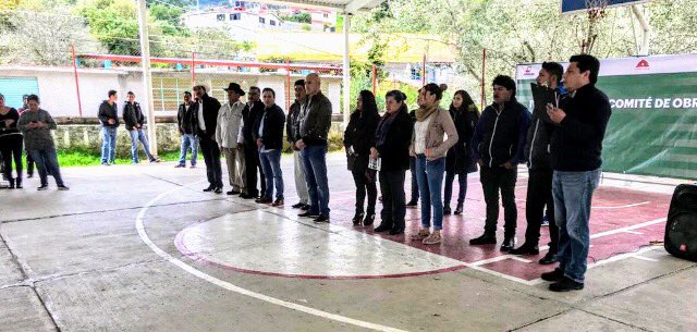 UlisesHVazquez's tweet photo. En ninguna Administración se había beneficiado de tal manera a las familias #Omitenses !! Hemos formado el Comité de Obra, para realizar la reconstrucción del camino antiguo de la Localidad de Guerrero !! #OmitlánTrabajaParaTi !! 👊🏽🍎⛰ https://t.co/ttRwGu9WnW