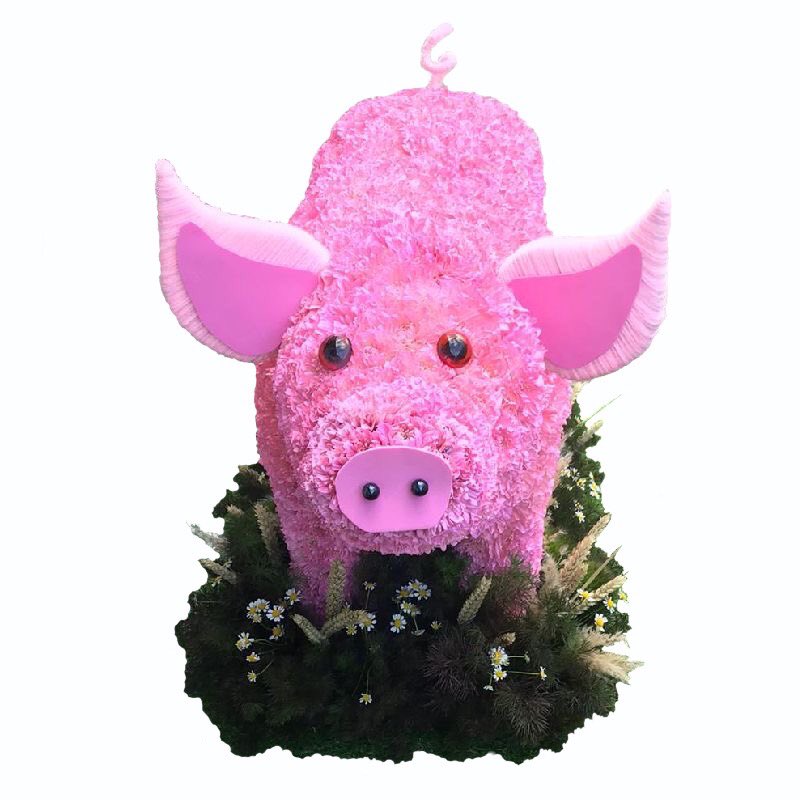 pick_a_posy's tweet photo. Lovely 3D Pig. Beautifully made by our florist Emma.  Bespoke Funeral flowers are just lovely tribute to have made, reflects a loved ones personality or there great loves.
#pig #piggy #strood #stroodflorist #rochester #rochesterflorist #medway #chatham #gillingham https://t.co/JHAvsgbnWK