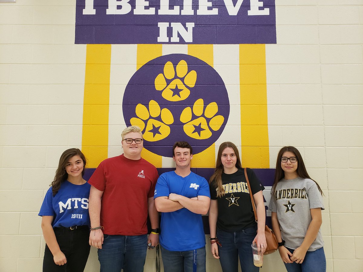 AP Repping that College Swag! <a href="/smyrnabulldog/">Smyrna Bulldog</a>, <a href="/rucoschools/">Rutherford County Schools</a>,  <a href="/TN_Pathways/">Tennessee Pathways</a> #EPSOWeek2019
