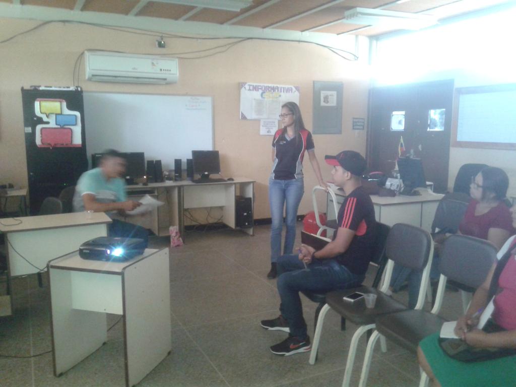 jpcbit_trujillo's tweet photo. @RCcbit_trujillo @vane_prieto Inducción para Formadores tecnológicos CBIT Mcpio Candelaria. LB Guamas. https://t.co/S9J7RU3Q1k