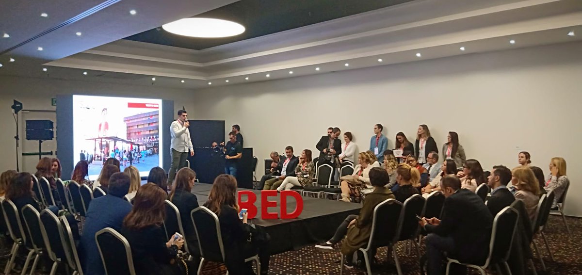 eikonos_sa's tweet photo. Hoy hemos pasado una jornada de co-creación y networking en el BED de @grupoeventoplus.
Desde Eikonos hemos tenido la oportunidad de participar como expositor y como partner aportando nuestro material audiovisual y equipo técnico al evento.
#BEDBCN #BED2019 https://t.co/F7nMsj8e7B