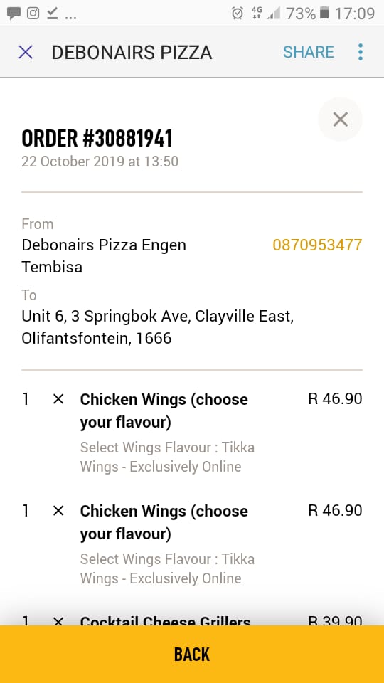 lungsta_nuh's tweet photo. @DebonairsPizza 😥😭😭y'all know how to disappoint a person. 3 hours later dololo. Guess you don't deliver small quantities 🤔 thanks for nothing https://t.co/lG0nYgjs8s