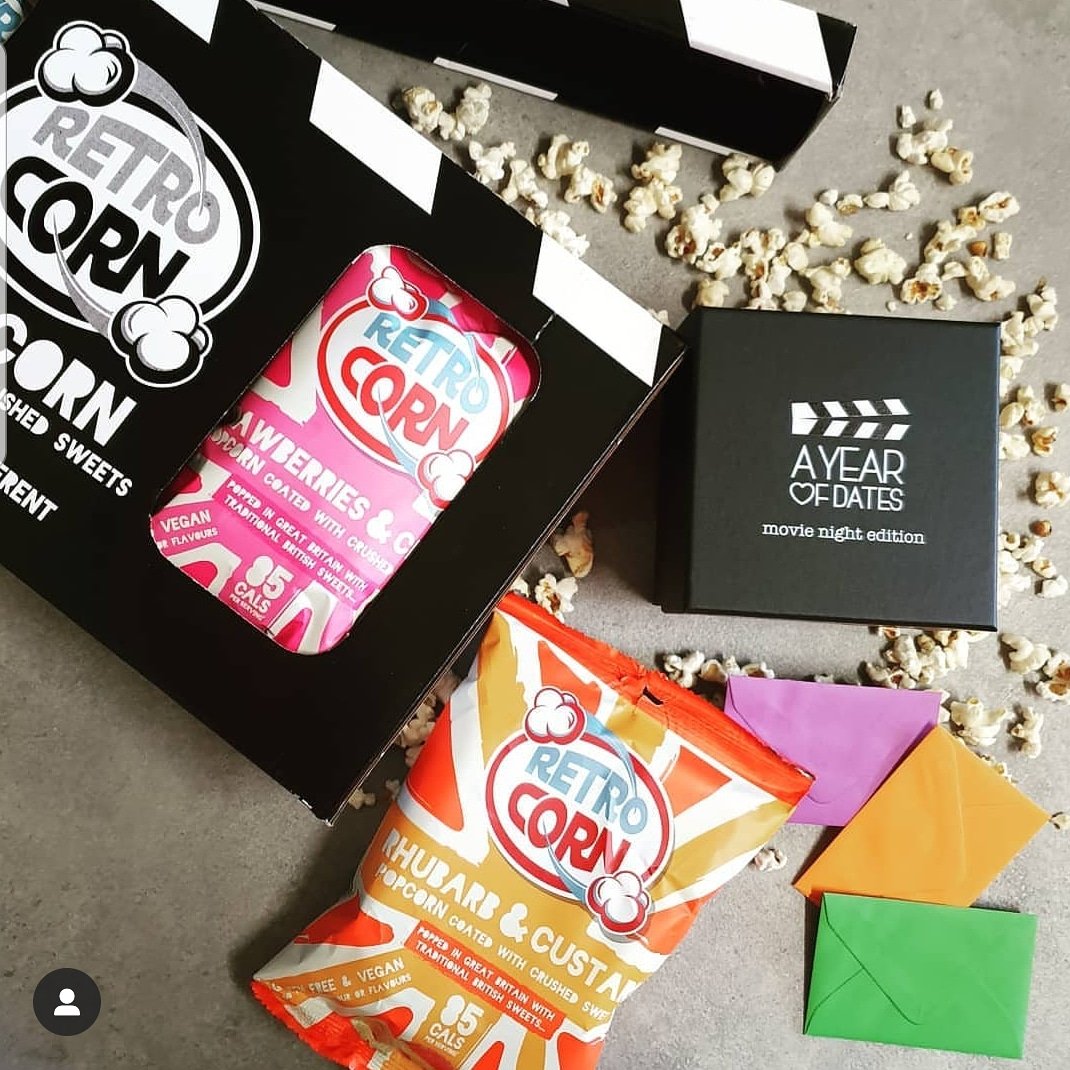 Retrocorn_'s tweet photo. *Competition time!*
Win a clapper box with 5 bags of #retrocorn and this fantastic movie night edition of a year of dates!! The perfect gift for Christmas and couples To enter, like & follow us and #ayearofdates
closes 30th November 19
2 prizes up for grabs
entries from UK only https://t.co/5P6kdAFNKR
