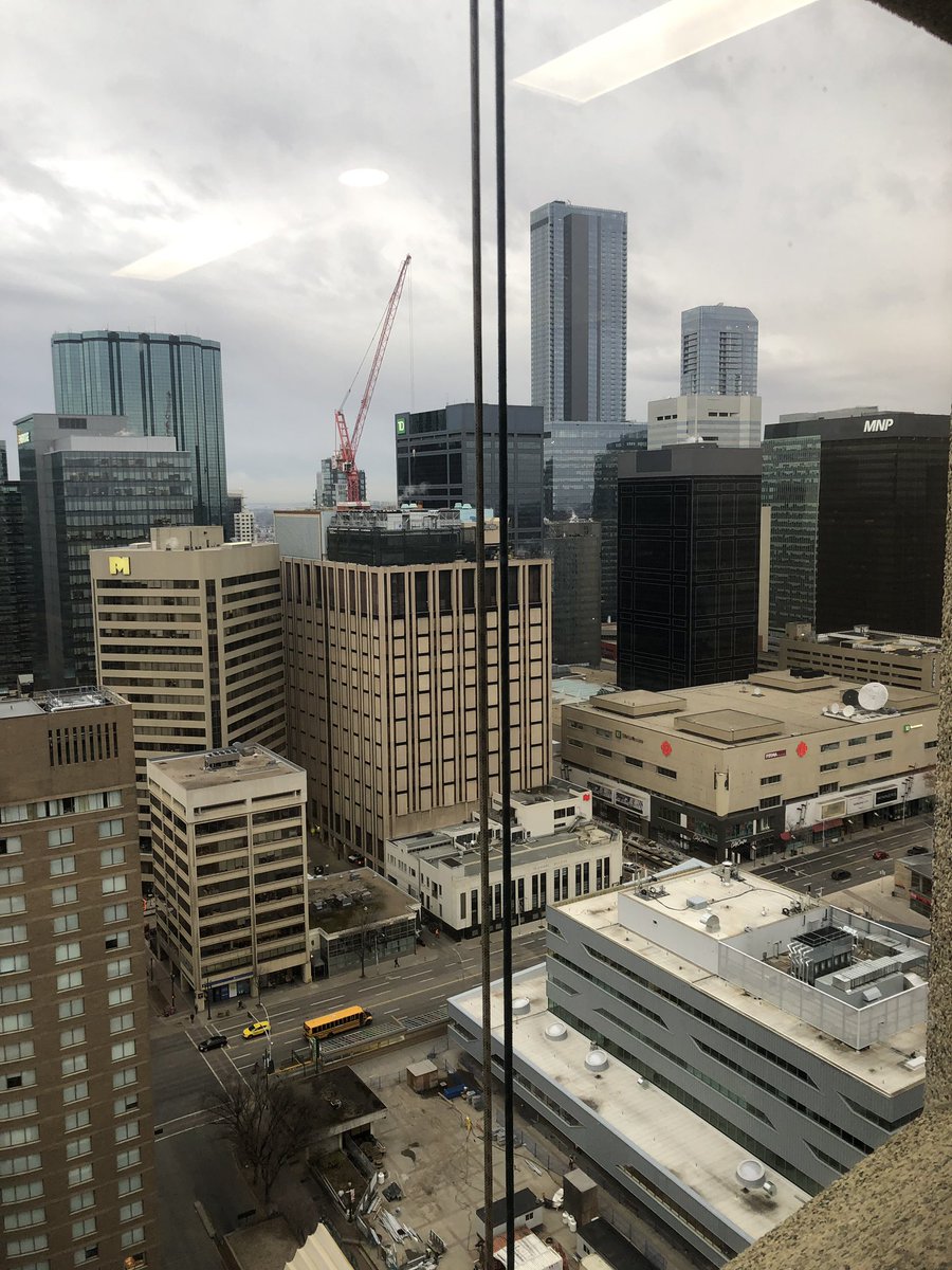 BJGrant's tweet image. Is it weird that I am hoping the window cleaner shows up in a Batman suit? 🤔 #workdistractions