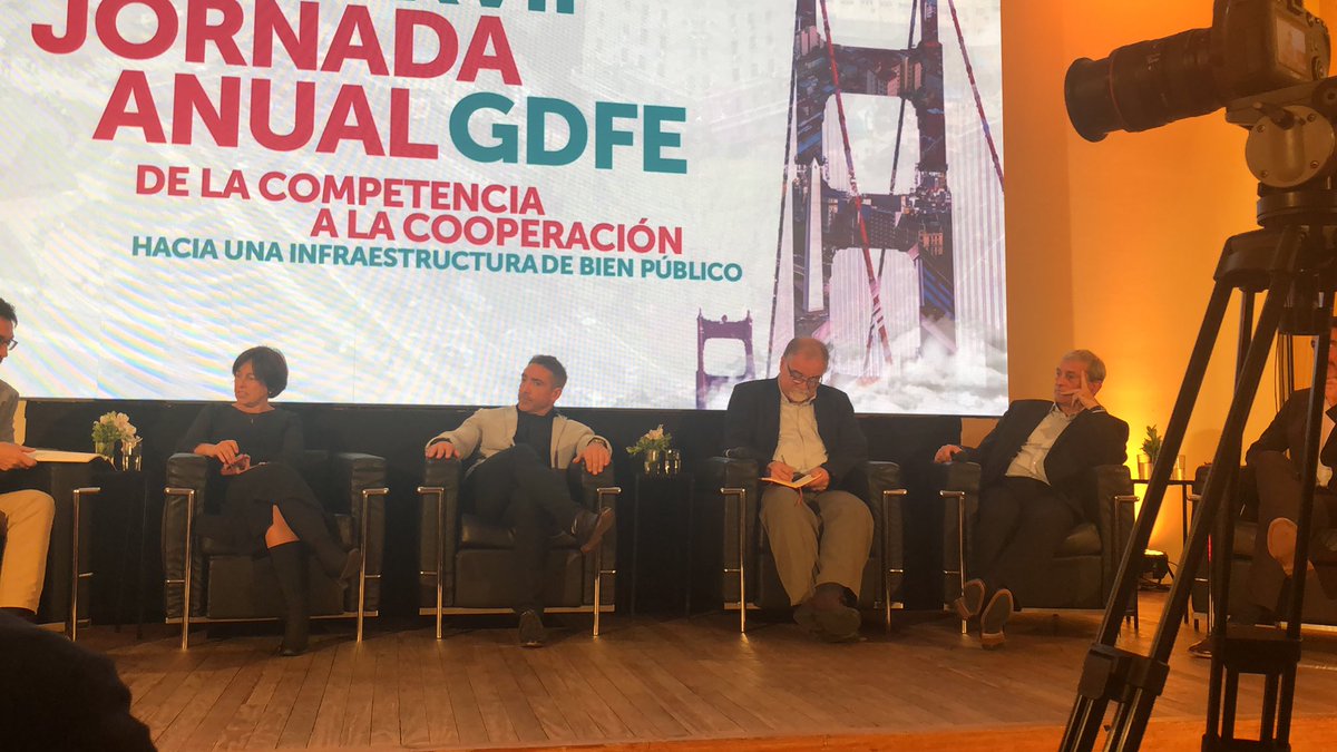AnabelPerrone's tweet photo. #JornadaAnualGDFE La colaboración, la mirada nacional, regional y global. El mapa de los ODSs y el camino para recorrerlo, los fondos. La necesidad de generar un ecosistema que involucre a las diversas organizaciones para lograr un bien común mayor! @FundacionYPF https://t.co/GOoJSWo6zH