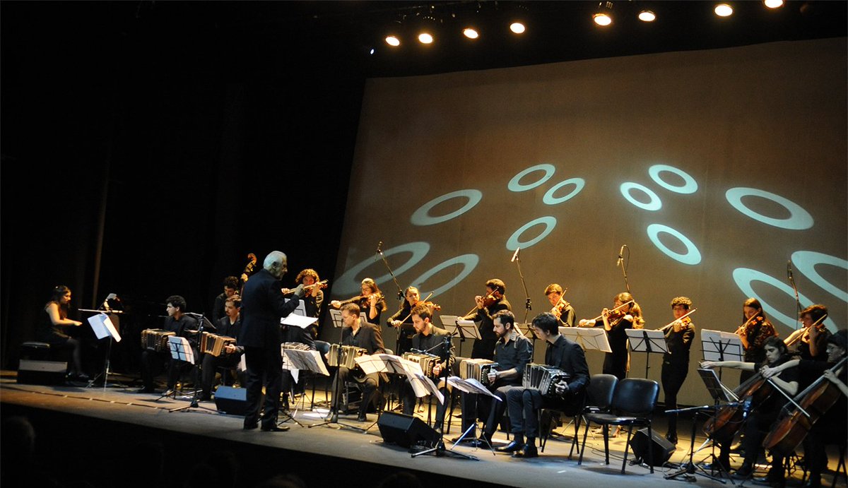 lindaenvivo's tweet photo. El Anfiteatro del Parque del Centenario recibe a la Orquesta Escuela Emilio Balcarce 🎻.
🗓️ Viernes 25/10 a las 20h
🎫 Entrada libre y gratuita
¿Ya agendaste este concierto?
👉 https://t.co/0063xq3Pqp https://t.co/sIMegNndrI