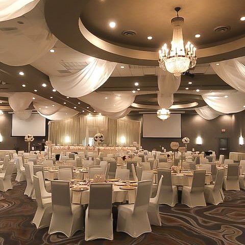 ✨We love to see all the elegant and creative ways our couples transform our event spaces to create the wedding day of their dreams!✨

Planning a wedding? Give us a call! We have dates available for 2020 and would love to help you bring your big day to live! 701.281.7164
