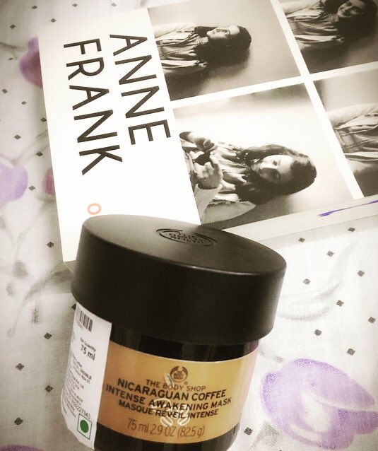 annie_toppo's tweet photo. Rejuvenating mind n skin. Relaxing skin with dripping buttery new COFFEE ☕️ LOVE MASK #CoffeeLover #skinfresh #butterdip @TheBodyShopIND https://t.co/OyHvyoaB6Z