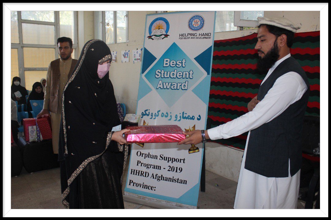 HelpingHandUSA's tweet photo. Shaiqa, one of sponsored orphans in Afghanistan, got first position in final exams. She received the best student Award & prize. She memorized the translation of the Quran, and is teaching the Quran with to 60 students from her home #OrphanSupportProgram #YourContributionsatWork https://t.co/IqcCLaDKP0