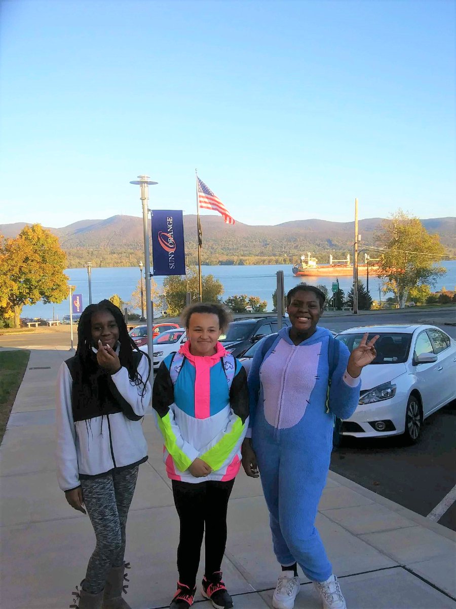SUNYOrangeLPP's tweet photo. LPP begins another week of fun & enrichment @SUNY_Orange Newburgh Campus!
#afterschoolprogram #libertypartnershipsprogram #newburghny #autumnvibes https://t.co/gcAa2H1XRJ