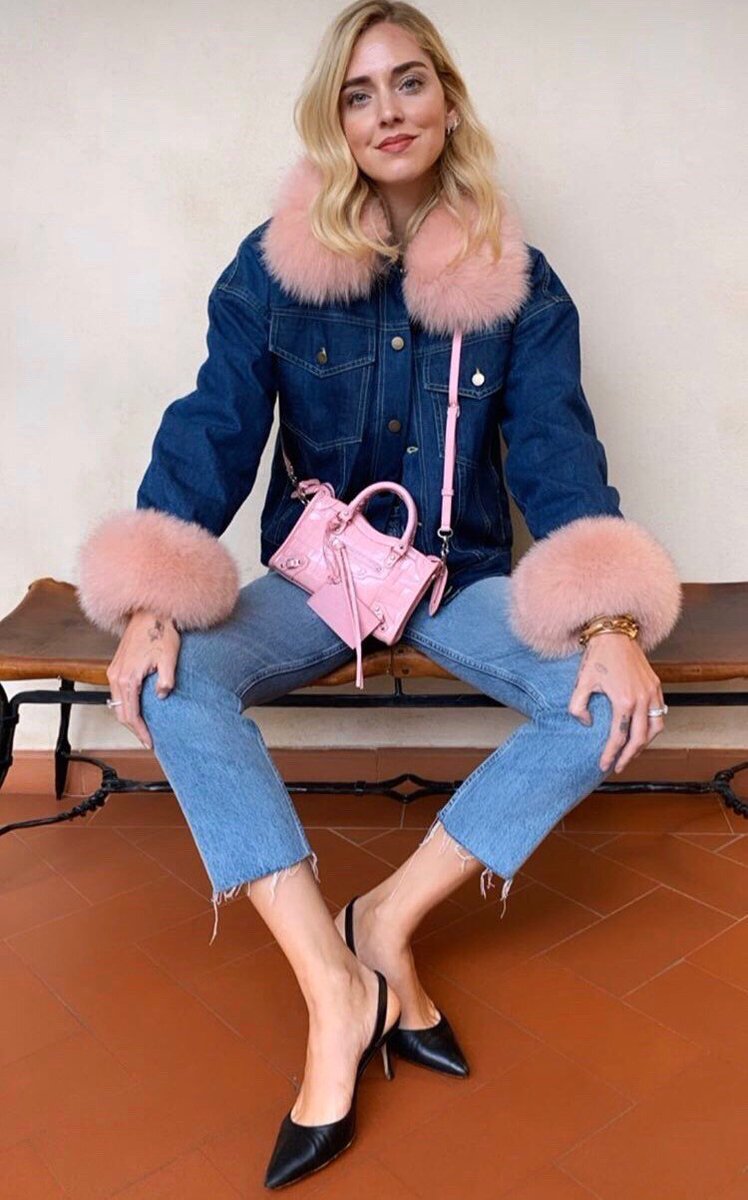 BritishFur's tweet photo. Fur galore with @chiaraferragni 💖 #pinkfur #denimondenim #pinkcuffs https://t.co/AO9F6EGJKH