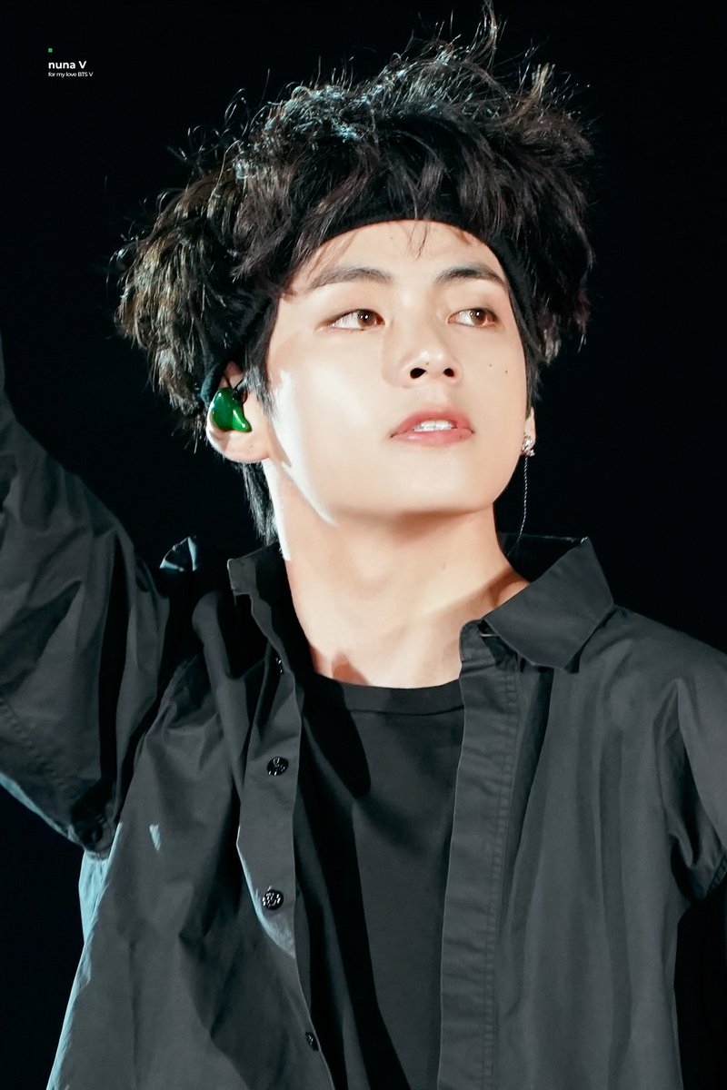 _nuna_V's tweet photo. [HQ] 191011 SYS tour in Riyadh
💜💜
#이삐사진전 #태형 #뷔 #방탄소년단뷔 #V #BTSV #TAEHYUNG
@BTS_twt https://t.co/0ghuQeJAPE