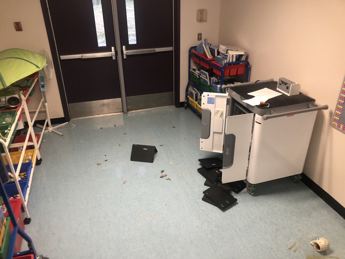 6M @ PWE tweet media