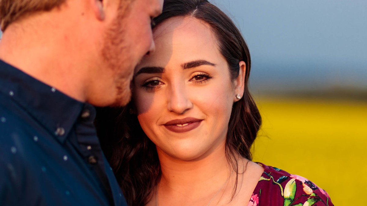 She's got the look. 😍💕
#swoon #mouseislandcreatives #mainephotographer #mouseisland #farminglife #couplesphotography #sunset #perfectlight #portraitphotography #couplesportrait #goldenhour