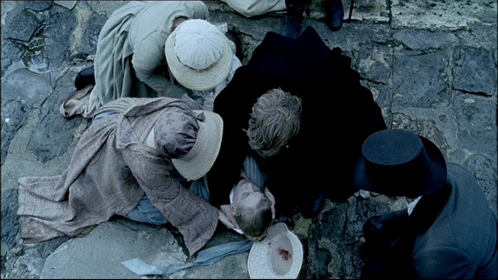  #Sanditon Back with  #LouisaMusgrove's bloodied  #BonnetOfBrokenHeads an accessory, ripe with symbolism, worn in the (other) 2007  #Persuasion, when she wantonly attempts to take 1 more "tumble" from the  #Lyme  #Cobb into Cpt. Wentworth's arms but lands hard on her head - so to speak
