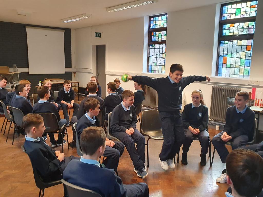 ScoilCC_Rua's tweet photo. Lá 1 #Folláine #Gaeilege #Bliain 1 @cogg @tuismitheoiri @AisTeagaiscCogg @irisaniar @nuachtaniarthair @gaeloideachas https://t.co/bnWgnGEGr7