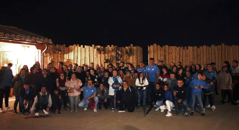 PuyduFou_espana's tweet photo. 🏰 Puy du Fou España 🏰 disfrutó de la visita de las personas en situación de vulnerabilidad al ver sus sonrisas 😊 mientras se transportaban a través de 1.500 años de Historia de España. ⚔️ 

https://t.co/JezyT9VFSu https://t.co/OC0GDPVwXB