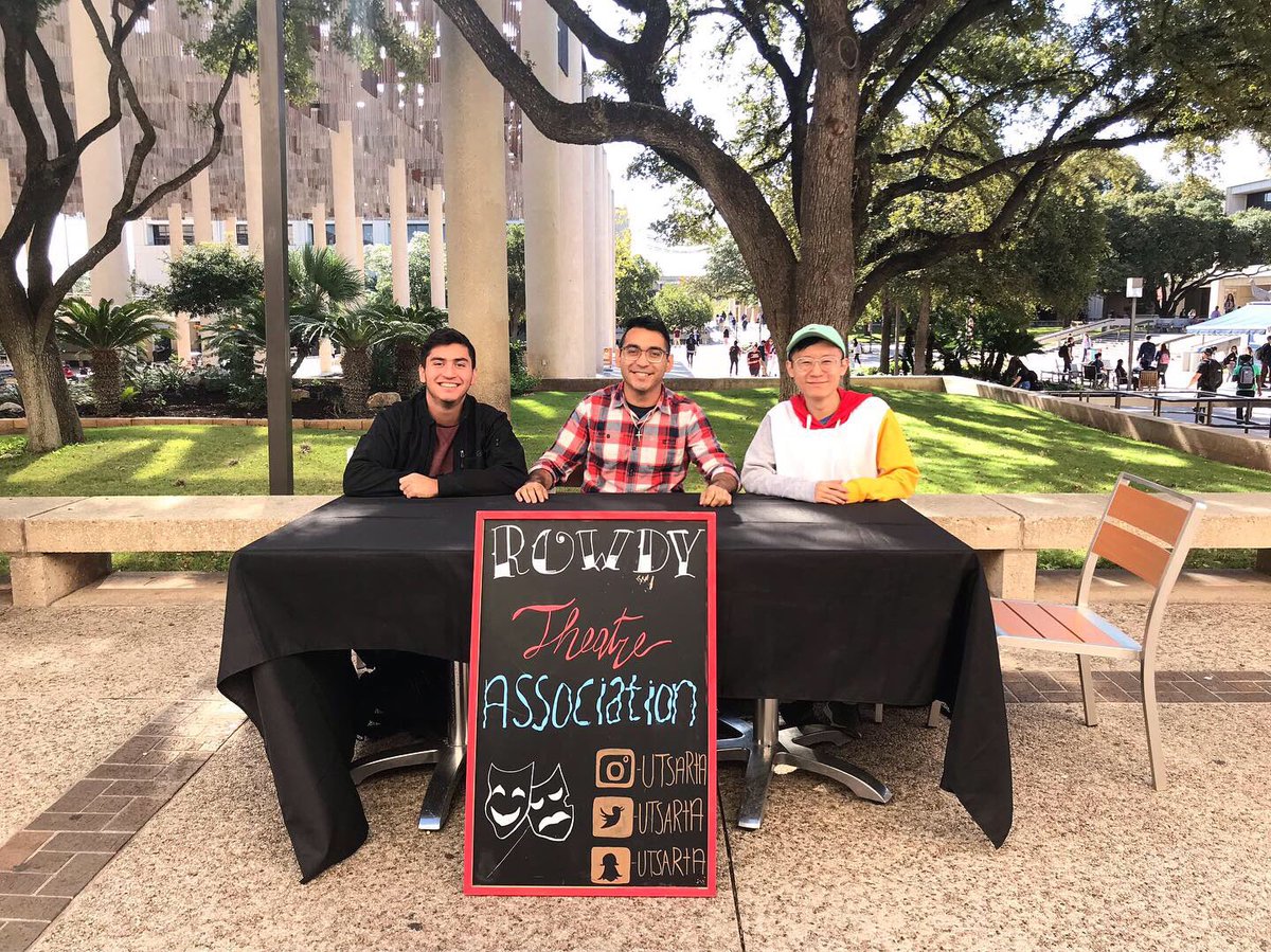 UTSAGetInvolved's tweet photo. Hey ‘Runners come check out the organizations tabling and take advantage of this #SunnyAnd75 weather 😎☀️#TablingTuesday #UTSA #GetInvolved https://t.co/2KsY3gRVEH